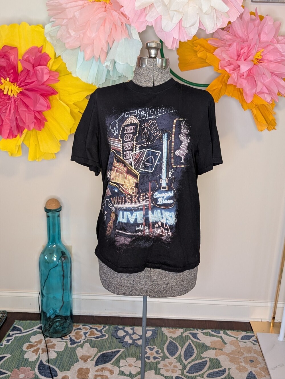 2142 - Idyllwind Miranda Lambert Fueled Graphic T-Shirt Black Medium
